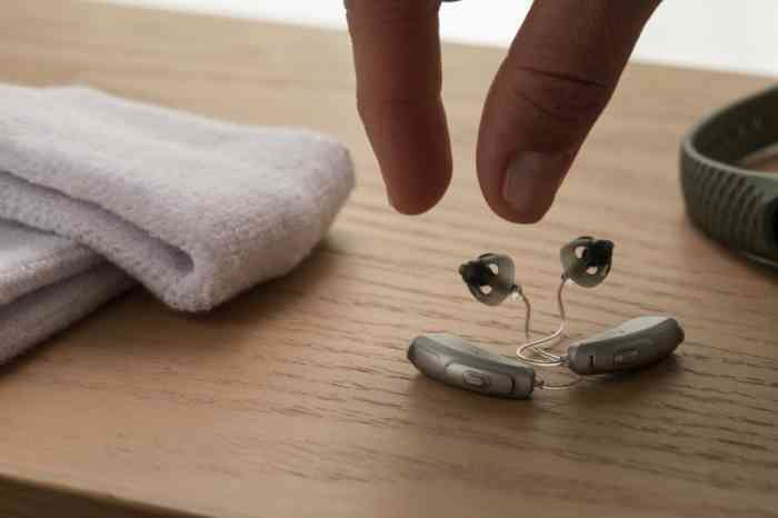 Types of hearing aids: BTE - behind the ear devices